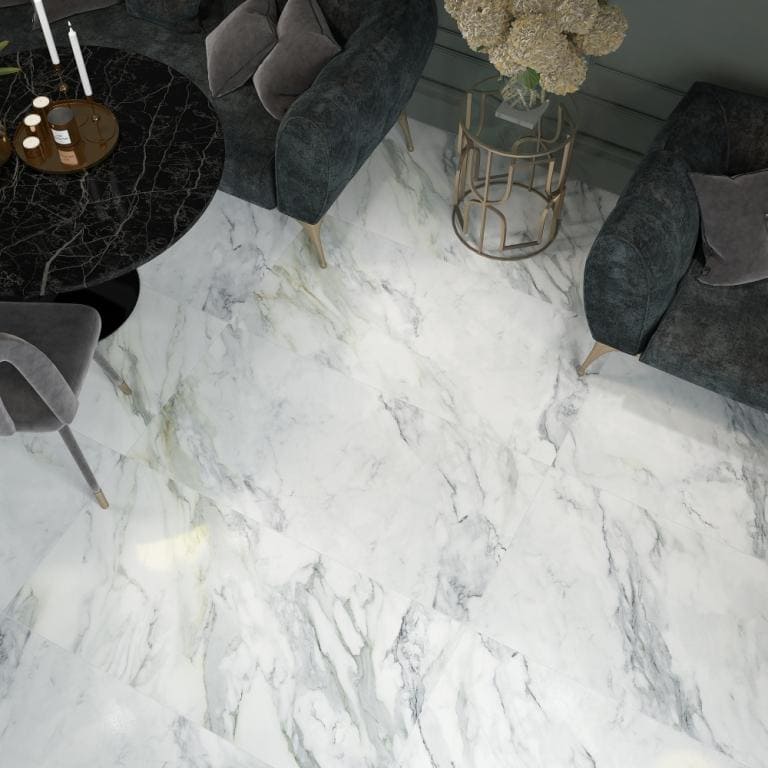 Лаппатированный белый керамогранит под мрамор с серыми и зелеными прожилками wind 1200x600 мм Керамогранит лаппатированный под мрамор с прожилками wind 1200х600 мм фото в интерьере