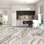 Глянцевый индийский керамогранит под оникс для пола и стен lord onix polished 60х120см фото в интерьере