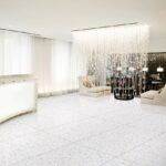 Керамогранит белый терраццо матовый muria cherry fusion 60х120 см в интерьере