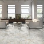 Полированный керамогранит под серый мрамор оникс takora onix gris 60х60 см фото в интерьере