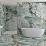 Керамогранит полированный под мрамор оникс бирюзового цвета onyx torquoise 1200х600 мм фото в интерьере