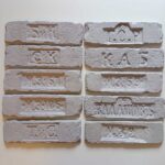 Декоративный кирпич Старый Питер Antracit серого цвета с клемами 18 века