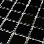 Мозаика стеклянная серебристая Black light на сетке 327x327 чип 20х20мм вид 2