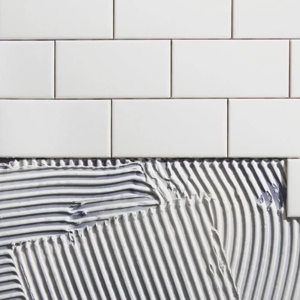 Белый плиточный клей