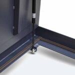 Стальной люк под брусчатку неоцинкованный 4 в открытом виде