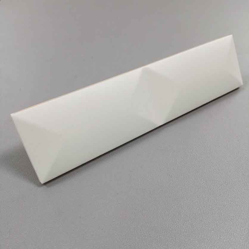 Керамическая плитка матовая белый кабанчик Glenbrook Blanc Canvas Padded