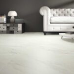 Керамогранит белый мрамор Benadresa trivor 80x80 фото в интерьере 2