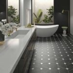 Керамогранит Octagon marmo negro 20x20 фото в интерьере со вставками