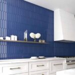 Плитка керамическая настенная 25834 ARROW Adriatic Blue 5х25 см фото в интерьере